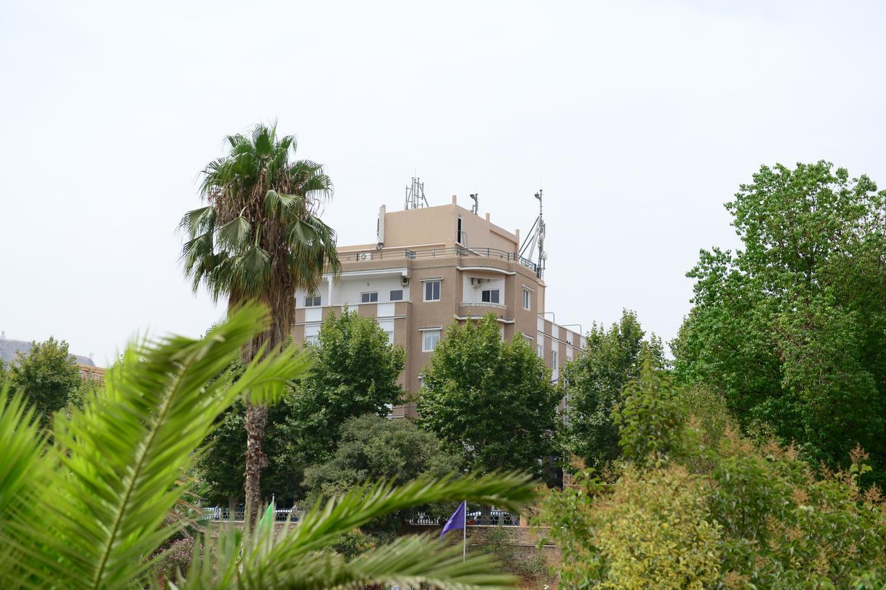 Hotel Grand Bassin Tlemcen Exterior foto